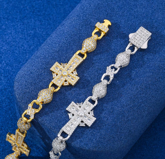 Baguette x Cross Link Moissanite Bracelet