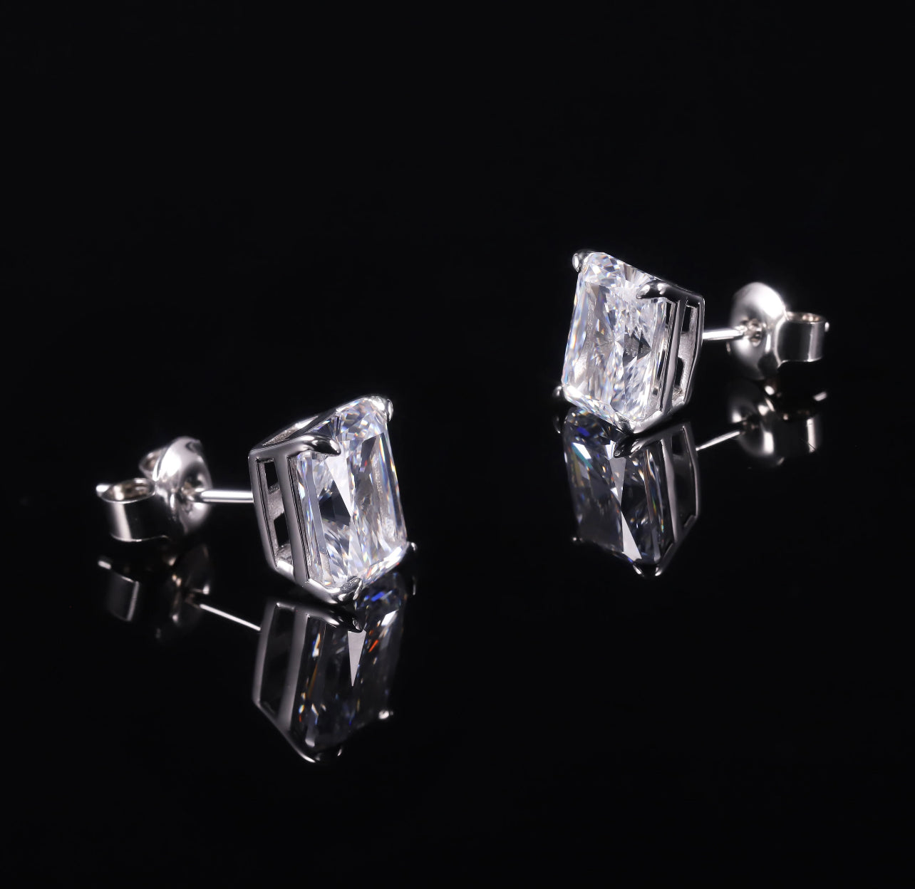 Lab Grown Radiant Cut Diamond Earrings